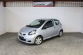 Thumbnail 2 - Toyota AYGO Basis 1.0 ZV EL.FH CDRADIO 1.HD