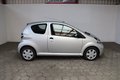 Thumbnail 6 - Toyota AYGO Basis 1.0 ZV EL.FH CDRADIO 1.HD