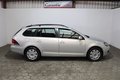 Daumennagel 6 - Volkswagen Golf VI Variant Trendline 1.6 TDI KLIMA AUX 4S-REIFEN