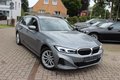 Daumennagel 26 - BMW 318 d Automatik Scheinwerfer LED=PANORAMADACH