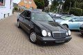 Daumennagel 33 - Mercedes-Benz E 240 AUT=Erst. 63.000KM=XENON=2.HAND=TOP ZUSTAND