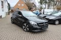 Daumennagel 25 - Mercedes-Benz A 180 CDI / d BE Night+Leder+Navi+ LED+Panoramadach