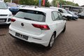 Daumennagel 28 - Volkswagen Golf VIII 1.0 eTSI OPF Life DSG Scheinwerfer LED=NAVI