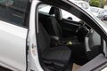 Daumennagel 7 - Volkswagen Golf VIII 1.0 eTSI OPF Life DSG Scheinwerfer LED=NAVI
