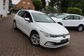 Daumennagel 34 - Volkswagen Golf VIII 1.0 eTSI OPF Life DSG Scheinwerfer LED=NAVI