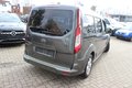 Daumennagel 27 - Ford Grand Tourneo Connect 1.5 TDCi Eco Titanium 7 Sitzer