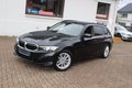 Daumennagel 15 - BMW 320 d xDrive Automatik Scheinwerfer LED=NAVI