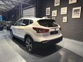 Daumennagel 4 - Nissan Qashqai N-Way/Glasdach/Kamera