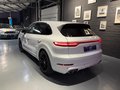 Daumennagel 5 - Porsche Cayenne S/ Hinterachslenkung/Luftfederung/Carbon