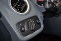 Daumennagel 12 - Ford Fiesta Titanium/70000 TKM/BLAU METTALIC