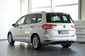 Daumennagel 10 - Volkswagen Touran Comfortline LED NAV SHZ ACC AHK