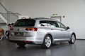 Daumennagel 6 - Volkswagen Passat Variant Business  AUT PANO AHK NAV ACC 360°