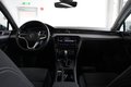 Daumennagel 21 - Volkswagen Passat Variant Business  AUT PANO AHK NAV ACC 360°