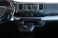Daumennagel 27 - Peugeot Traveller Business VIP L2 AUT NAV 6-SITZER LEDER