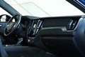 Daumennagel 19 - Volvo XC60 R Design 2WD AUT KEYLEES NAV LED H&K