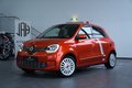 Daumennagel 1 - Renault Twingo Vibes Electric AUT NAV LED SHZ