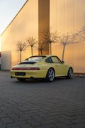 Daumennagel 4 - Porsche 911/993 Carrera 4S  pastellgelb 26.225km German car