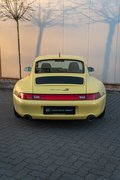 Daumennagel 3 - Porsche 911/993 Carrera 4S  pastellgelb 26.225km German car