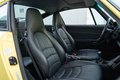 Daumennagel 8 - Porsche 911/993 Carrera 4S  pastellgelb 26.225km German car