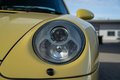 Daumennagel 53 - Porsche 911/993 Carrera 4S  pastellgelb 26.225km German car