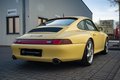 Daumennagel 6 - Porsche 911/993 Carrera 4S  pastellgelb 26.225km German car