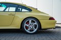 Daumennagel 39 - Porsche 911/993 Carrera 4S  pastellgelb 26.225km German car