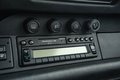 Daumennagel 19 - Porsche 911/993 Carrera 4S  pastellgelb 26.225km German car