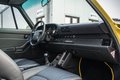 Daumennagel 27 - Porsche 911/993 Carrera 4S  pastellgelb 26.225km German car