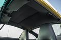 Daumennagel 32 - Porsche 911/993 Carrera 4S  pastellgelb 26.225km German car