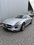 Daumennagel 2 - Mercedes-Benz SLS AMG Coupe AMG  Carbon Interieur Bi-Xenon