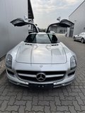 Daumennagel 3 - Mercedes-Benz SLS AMG Coupe AMG  Carbon Interieur Bi-Xenon