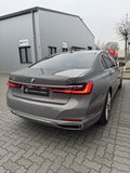 Thumbnail 6 - BMW 750i xDrive  Massage B&W Sound Glasdach SoftClose
