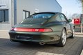 Daumennagel 6 - Porsche 911/993 Carrera 4S  oakgrünmetallic gelbe Bremssättel