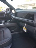 Daumennagel 18 - Chevrolet Suburban 6,2ltr High Country MJ 2026 3 Jahre Ga
