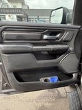 Daumennagel 13 - Dodge RAM Rebel Crew Cab 5,7ltr Luft 12 Zoll Panor