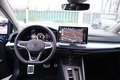 Thumbnail 9 - Volkswagen Golf VIII 1.5 e TSI DSG Autom. Kamera. Navi. Klimaaut. AHK. SHZ. PDC.