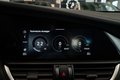 Daumennagel 22 - Alfa Romeo Giulia Veloce Q4|SPORT-PAKET|H&K|MATRIX|BREMBO