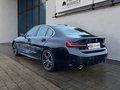 Thumbnail 2 - BMW 320d M Sport ADAPTLED/GLASDACH/STNDHZNG/HIFI/HUD