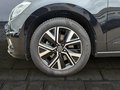 Daumennagel 10 - Volkswagen Touran Comfortline AHK/EASYOPEN/PANO/STNDHZNG/LED