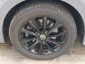 Daumennagel 3 - Volkswagen T7 Multivan Edition AHK/HUD/STNDHZNG/RFK/ACC