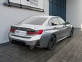 Daumennagel 3 - BMW 320i M Sport ACC/ADAPTLED/GLASDACH/360°/HIFI/HUD