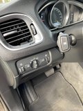 Daumennagel 12 - Volvo V40 Kinetic 1.6| KLIMA| TÜV NEU| PDC| TEMPO| START-STOP| MULTI