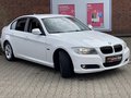 Daumennagel 2 - BMW 320i Sport Edition+ M LOOK+ TÜV NEU+ KLIMA+ NAVIGATION+ PDC+ SHZ+ TEMPO+ MULTI
