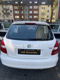 Daumennagel 5 - Skoda Fabia 1.6 Combi Ambiente 16V + KLIMA+ AHK+ PDC+ SHZ+ TÜV NEU+ E-FENSTER+