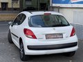 Daumennagel 3 - Peugeot 207 Urban Move+ KLIMA+ E-FENSTER+ PANO