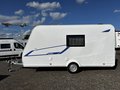 Daumennagel 2 - Caravelair Alba 400 Mod. 2026 1300 KG Shower/Cosy/Safety Heizung
