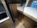 Daumennagel 27 - HYMER / ERIBA / HYMERCAR CrossOver Style Maxi 9G autom. Luftfederung Markise Softclose LED