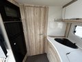 Daumennagel 36 - Eura Mobil Integra Line 695 LF Backofen Stützen Navi Kamera