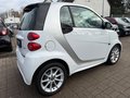Daumennagel 17 - Smart ForTwo*PANORAMA*SITZHEIZUNG*SERVOLENKUNG*