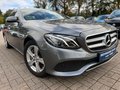 Daumennagel 40 - Mercedes-Benz E 300*AVANTGARDE*NAVI*KAMERA*COMAND*
